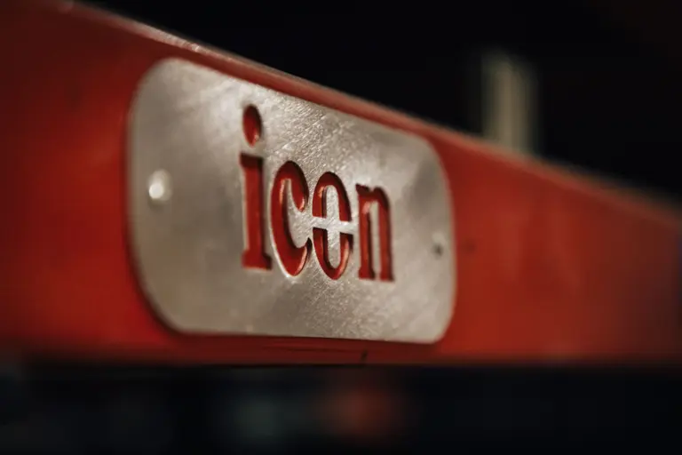 Red icon